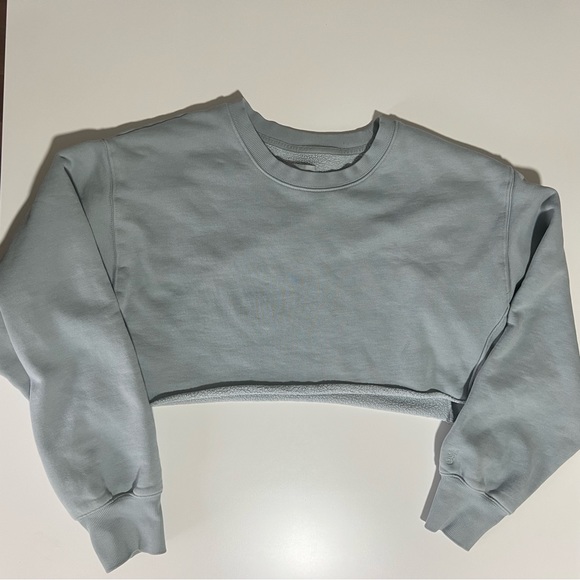 Aritzia TNA cozy af fleece sweatshirt & short set - Picture 5 of 11